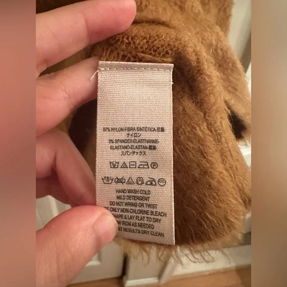 Bundle Alert Free People Oversized Fuzzy V-Neck Sweater & Levi’s jeans. - Picture 9 of 15